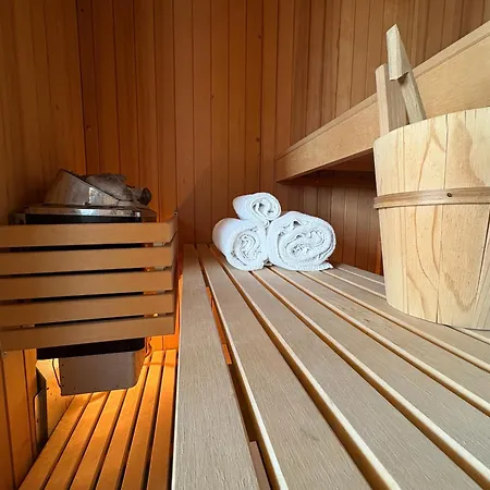 Luxury And Wellness Penthouse With Jacuzzi & Sauna Appartement Rome