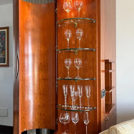 Appartement Luxury And Wellness Penthouse With Jacuzzi & Sauna