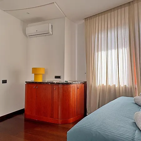 Luxury And Wellness Penthouse With Jacuzzi & Sauna Rome
