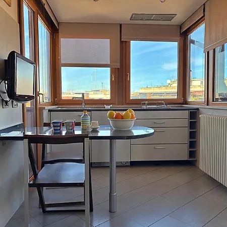 Luxury And Wellness Penthouse With Jacuzzi & Sauna Rome