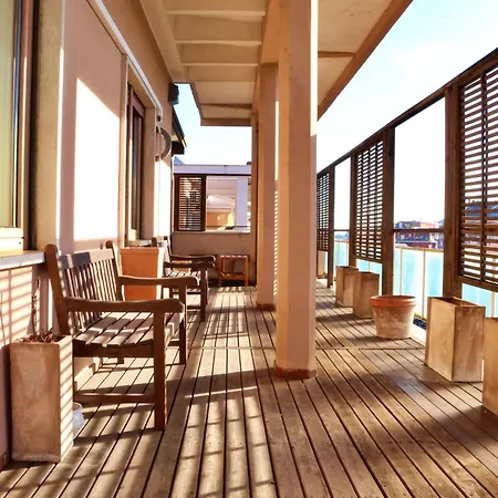Luxury And Wellness Penthouse With Jacuzzi & Sauna Rome